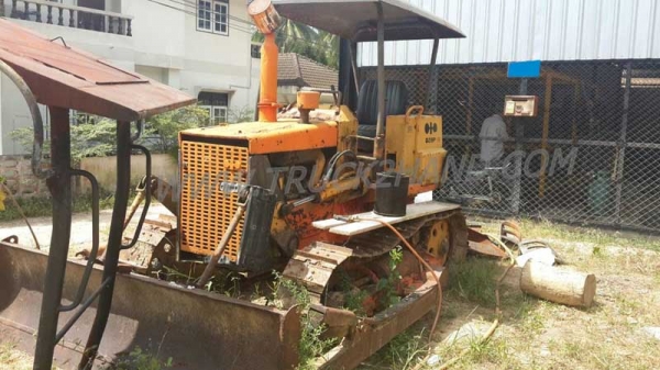 รถแทรกเตอร์ KOMATSU  รุ่น D20P -5