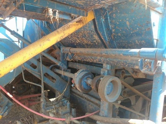 ขายรถเกี่ยวข้าว เกษตรพัฒนา รุ่นเงินมี ราคา 500000 บาท