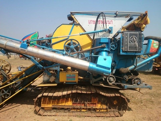 ขายรถเกี่ยวข้าว เกษตรพัฒนา รุ่นเงินมี ราคา 500000 บาท