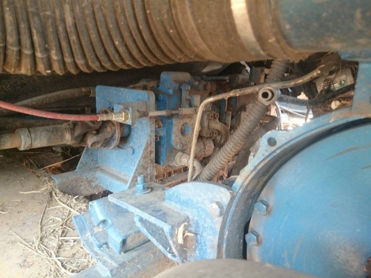 ขายรถเกี่ยวข้าว เกษตรพัฒนา รุ่นเงินมี ราคา 500000 บาท