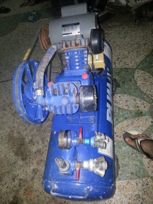 ขายปั๊มลมพูม่า PUMA 220 V motor 1/2 HP 64 L