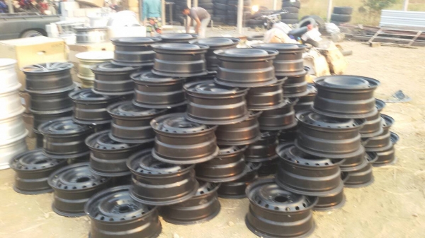 กะทะขอบ 17  16  6รู มี 70 ลูก