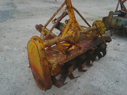 ขายโลตาลี่รถไถคูโบต้า สอบถามได้ ตัวละ 8,500 ตามสภาพ ขายโลตาลี่รถไถคูโบต้า สอบถามได้ ตัวละ 8,500 ตามสภาพ