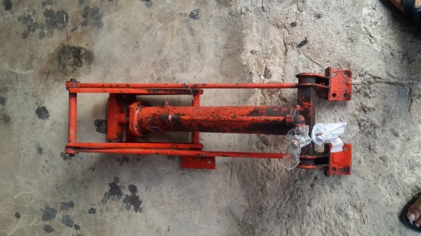 กระบอกดัมพ์พร้อมขา