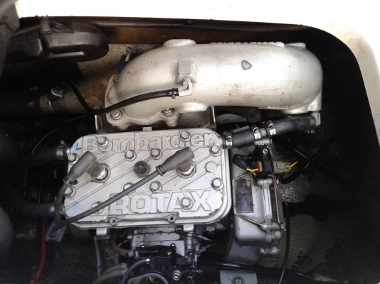 ขายเรือเจ็ตสกี SEADOO GTI 800 ขายเรือเจ็ตสกี SEADOO GTI 800