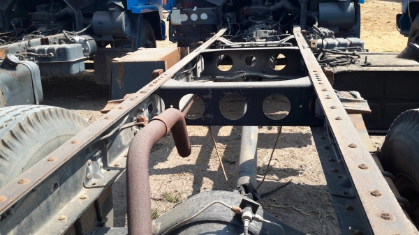 รถหกล้อISUZUล๊อกกี้  เครื่อง6BD1- 16Oแรง  หัวคัชชี ยาว5เมตร20