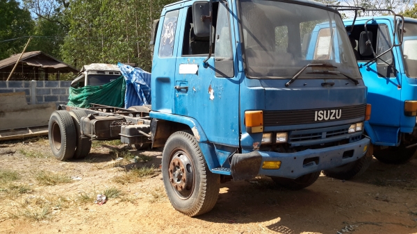 รถหกล้อISUZUล๊อกกี้  เครื่อง6BD1- 16Oแรง  หัวคัชชี ยาว5เมตร20