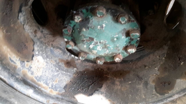 รถสิบล้อดั้ม2เพลา  จัมโบ้  เครื่อง220แรง  สภาพพร้อมใช้