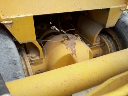 รถตักโคมัสุ พร้อมใช้ (รถร้านร้านวัสดุ) รถตักโคมัสุ พร้อมใช้ (รถร้านร้านวัสดุ)