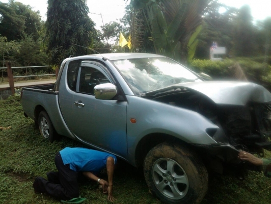 มิตซูไทรตั่น ปี07 สีเทาโอนลอยๆบุคคลเครื่อง2500 เเยกขายหรือรื้อเป็นอะไหลทั้งหมดมีอีกหลายรุ่น