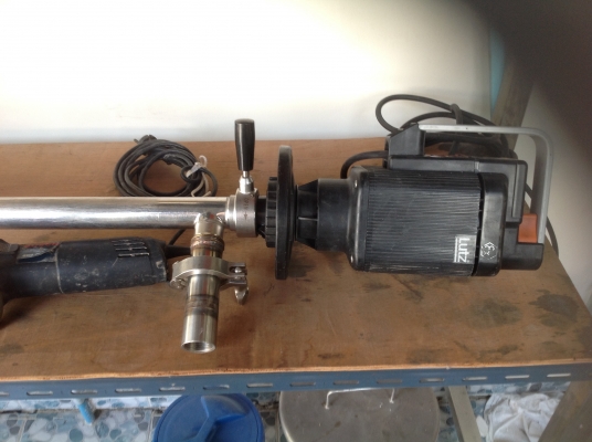 ขาย Barrel Pump แถมเครื่องเจียร์