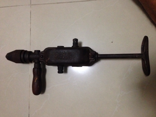 สว่านมือโบราณ