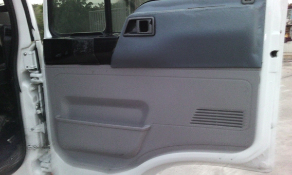 ขายด่วนรถโม้ปูนรถนําเข้ามีเล่มทะเบืยนโม้ตรง3.5คิวเครือง240แรง