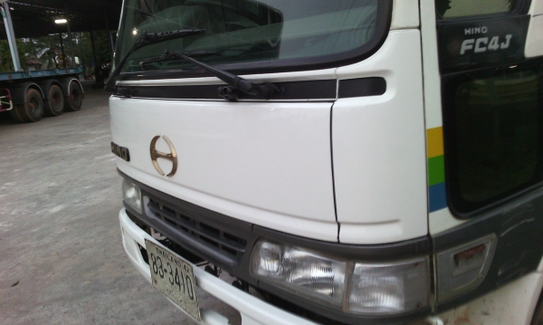 ขายด่วนรถโม้ปูนรถนําเข้ามีเล่มทะเบืยนโม้ตรง3.5คิวเครือง240แรง