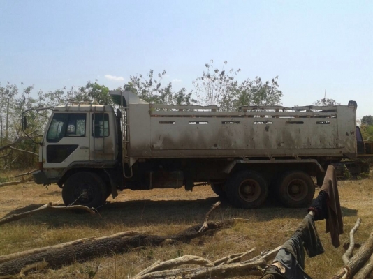 ขายด่วนรถสิบล้อดั้มหลงโบFN527MTF0968เครือง220แรงหัวมีแอร์ ขายด่วนรถสิบล้อดั้มหลงโบFN527MTF0968เครือง220แรงหัวมีแอร์