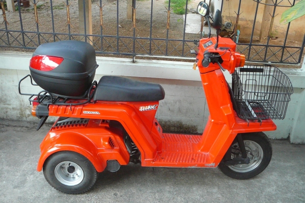 ขาย gyro x สีแดงส้ม สภาพดีมาก สตาร์ทมือได้