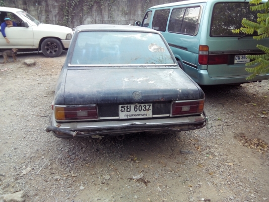 แกอะไหล่ BMW 520 E12 แกะทุกฃิ้น