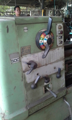 ขายเครื่องกลึงอังกฤษcolchesterยาว13ฟุตพวงมาลัยขวาสามเพลาเบรคไฟฟ้า ขายเครื่องกลึงอังกฤษcolchesterยาว13ฟุตพวงมาลัยขวาสามเพลาเบรคไฟฟ้า