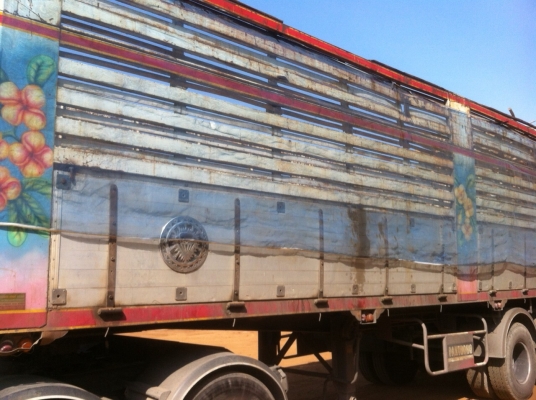 ขายถูกๆ!!!หางเทเลอร์ 3 เพลาแท้ๆ ยาว 10.50 เมตรมี2หางขาย 365,000 ติดต่อ 089-8415606 สุทธิพงษ์