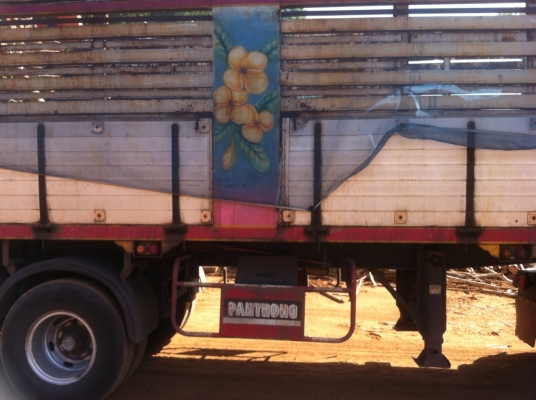 ขายถูกๆ!!!หางเทเลอร์ 3 เพลาแท้ๆ ยาว 10.50 เมตรมี2หางขาย 365,000 ติดต่อ 089-8415606 สุทธิพงษ์