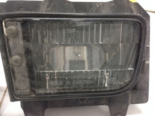 ไฟตัดหมอก BMW E30