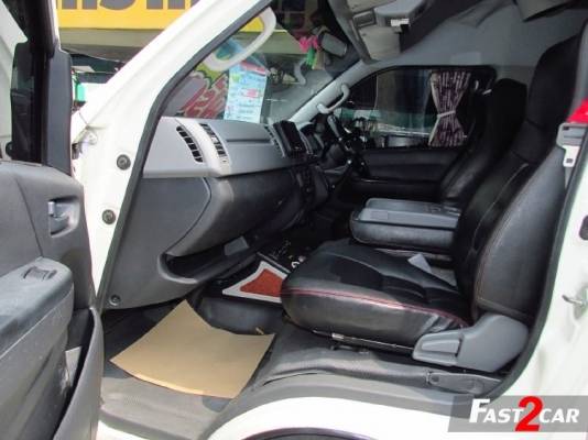 TOYOTA HIACE 2.7 VVTI COMMUTER หลังคาสูง MT | 2009 | ราคา 695,000 บาท โทร 0922726669 ตันหยงค่ะ TOYOTA HIACE 2.7 VVTI COMMUTER หลังคาสูง MT | 2009 | ราคา 695,000 บาท โทร 0922726669 ตันหยงค่ะ