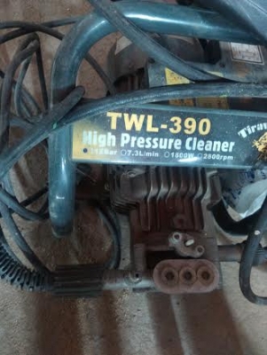 เครื่องฉีดน้ำแรงดันสูง