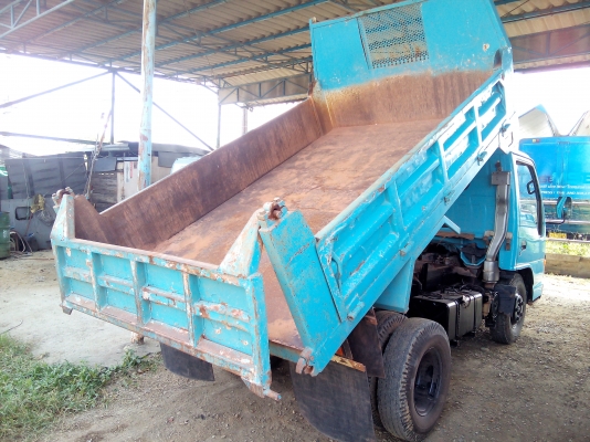 6 ล้อสั้น ดัมพ์  ISUZU  NKR  110 แรงม้า  *ยาว 3.00 ม.*  รถสวยเดิม+สภาพพร้อมใช้งาน * รถห้างแท้ * มีเล่มพร้อมโอน *