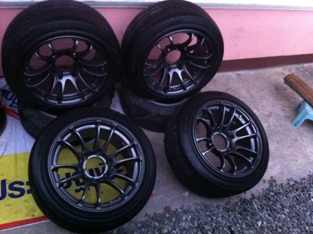 ขายล้อแมกซ์ 1 ชุด Cosmis RZ1 17" กว้าง 9 นิ้ว 6/139 พร้อมยาง 235/45 ยางปี 2312 ยางสวยแมกดี ไม่มีซ่อมใช้ได้อีกยาวครับ