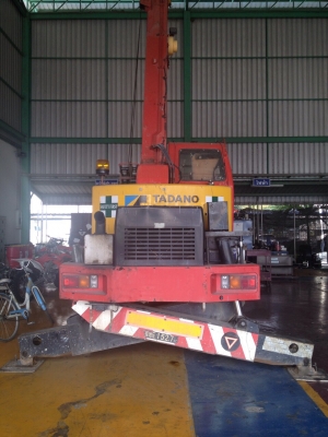 ขาย TADANO ROUGH TERRAIN CRANE MODEL : TR100M-1