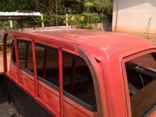 ขาย DATSUN 620  4ข ไฟท้ายนอน หน้าแว่น