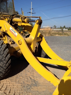 รถตักล้อยางkomatsu jh63สภาพดี