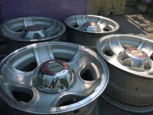 แม็กกระบะ 6รู 4WDขอบ 15/17 RANGER BT50Pro Navara Lenso