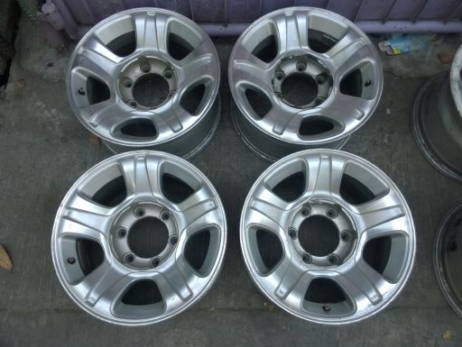 แม็กกระบะ 6รู 4WDขอบ 15/17 RANGER BT50Pro Navara Lenso