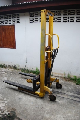 ขายสแตกเกอร์ สูง 2 เมตร ขายสแตกเกอร์ สูง 2 เมตร