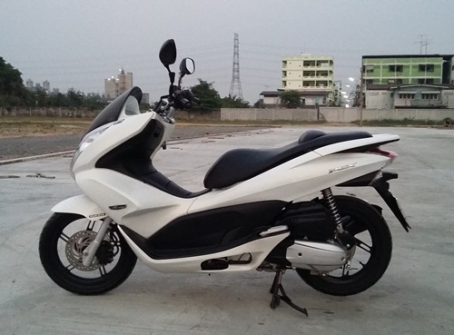 ขาย,HONDA PCX 125 i สีขาวสิ้นปี54 สภาพเดิม 45,000 ขาย,HONDA PCX 125 i สีขาวสิ้นปี54 สภาพเดิม 45,000