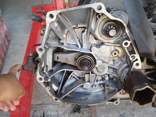 ขายเกียร์ธรรมดา D15, D16, ZC