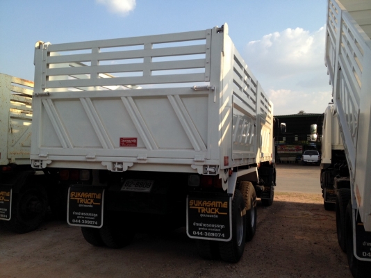 ขายค่ะ HINO PROFIA เครื่อง P11C 320 แรงม้า ระบบน้ำมัน รถทำใหม่ทั้งคัน กระบะดั้มพ์ดิน ยาว 6.00 เมตร สูง 1.50 เมตร ขึ้นกระบะใหม่ ยางใหม่ ใหม่หมดค่ะ ขาย พร้อมเล่มพร้อมป้าย และพร้อมใช้งานนะคะ