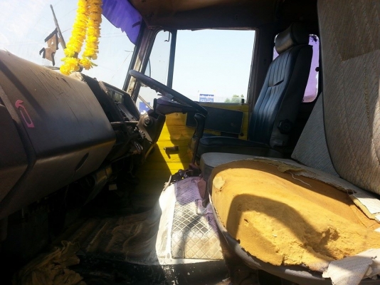 ขายHINO FL176 เครื่องดีEH700 แคชซีสวย พ.เพาเวอร์ เบรกทิฟฟี่ 168แรง สภาพพร้อมใช้งาน เอกสารพร้อมโอน จัดไฟแนนซ์ได้ เงื่อนไขง่ายๆวันเดียวรับรถ สนใจโทร 090-8588220คุณนะ 093-3258446คุณบิวตี้ ID:narong498 หรือ www.truck.in.th/498 หรือfb:ณรงค์ ซื้อขายรถมือสอง (เว