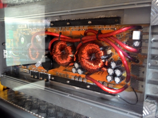 ขายคับมากัสโมเต็ม2500 W ขับ 15 นิ้วสบาบคับ แนวเสียงดุดันคับ ขายคับมากัสโมเต็ม2500 W ขับ 15 นิ้วสบาบคับ แนวเสียงดุดันคับ