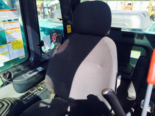 ขายรถแบคโฮ เก่านอก kobelco SK200-8 YN12