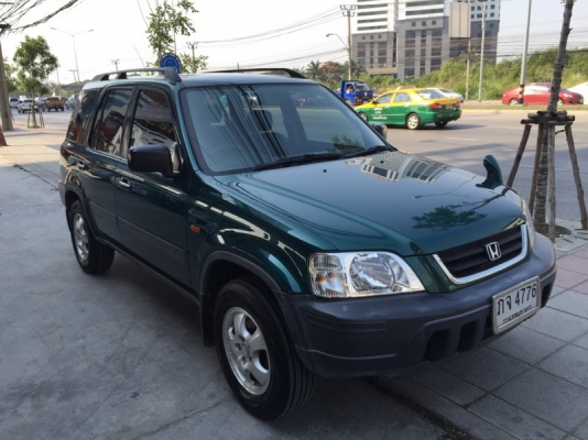 HONDA CRV ปี 1999 รถสวยเดิม ติดแก็ส LPG หัวฉีด ARIBAG คู่หน้า เบรคระบบ ABS กระจกไฟฟ้า แอร์เย็น เครื่องเดิมวิ่งดี ช่วงล่างแน่น ล้อ MAX เบาะสภาพสวย สีสวย รถพร้อมใช้งาน จัดไฟแนนได้