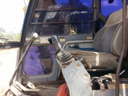 ขายแบคโค KOBELCO 120-3 มาร์คที สภาพสวยพร้อมใช้งาน ทำงานเร็ว เครื่องดี บูมอาร์มสวยมาก สนใจโทร 090-8588220คุณนะ 093-3258446คุณบิวตี้ ID:narong498 หรือ www.truck.in.th/498หรือfb:ณรงค์ ซื้อขายรถมือสอง (เว็บไซต์ส่วนตัว)