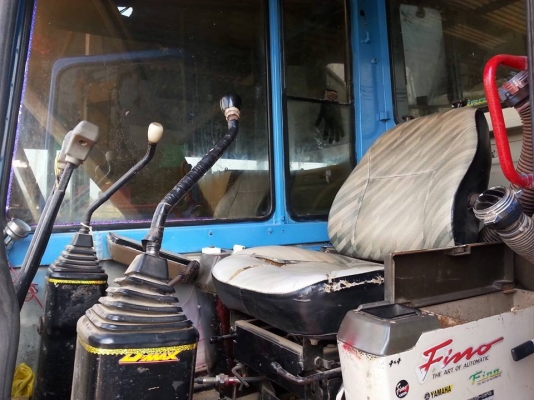 ขายแบคโคKOMATSU PC100-5 เครื่องดี ช่วงล่างดี เอวแน่น ไม่โหลด โซ่ดี ทำงานดี บูมอาร์มสวย พร้อมใช้งาน สนใจโทร090-8588220คุณนะ 093-3258446คุณบิวตี้ ID:narong498 หรือ www.truck.in.th/498 หรือfb:ณรงค์ ซื้อขายรถมือสอง(เว็บไซต์ส่วนตัว)