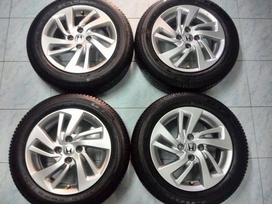ล้อ JAZZ GK 15" พร้อมยาง GOODYEAR 175-65-15 ปี14 น้องๆป้ายแดง ตุ่มหน้ายางยังอยู่ลางๆ ชุดละ 8,900 บาท