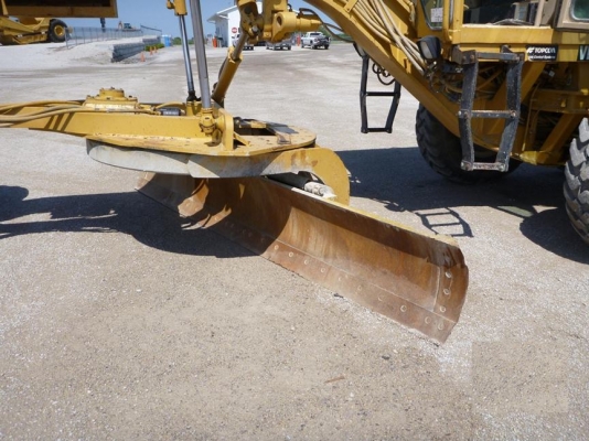 ขายรถเกรด Caterpillar 140H นำเข้าจาก USA แท้ 1000\% พร้อมติดตั้ง Scarifier หน้าของแท้มือหนึ่งงานคุณภาพ นำเข้าจาก USA ไม่เคยใช้งานในไทย