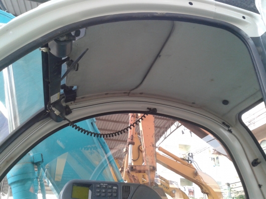 ต้องการขายรถขุดยี่ห้อkobeico-sk120-2รถนำเข้าจากญี่ปุ่น