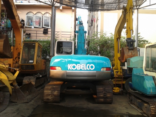 ต้องการขายรถขุดยี่ห้อkobeico-sk120-2รถนำเข้าจากญี่ปุ่น