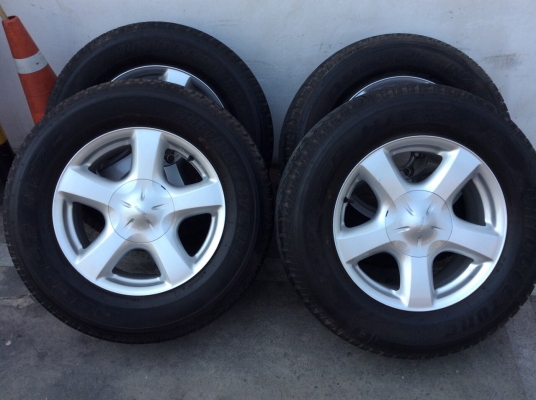 ขายล้อเดิมD max พร้อมยางปี14 ดอกสวยมากๆ