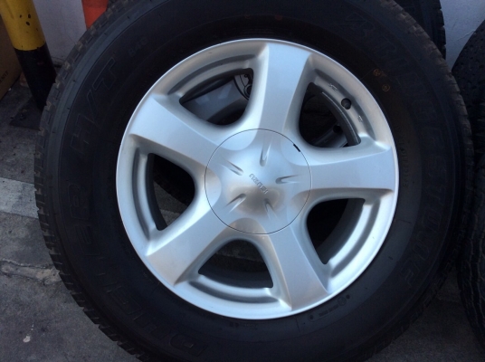 ขายล้อเดิมD max พร้อมยางปี14 ดอกสวยมากๆ ขายล้อเดิมD max พร้อมยางปี14 ดอกสวยมากๆ